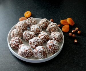 erbs55-oatmeal-balls-1277038
